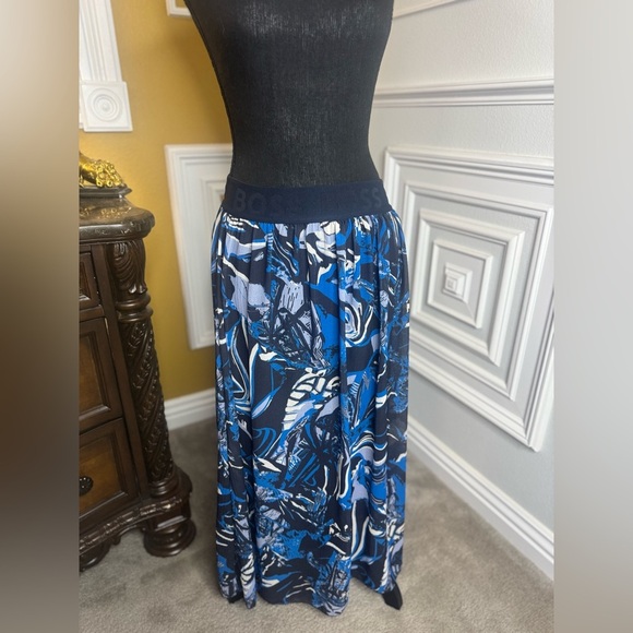 BOSS RTR
Vapliso Skirt Blue Abstract Print Women's Skirt - Picture 12 of 17